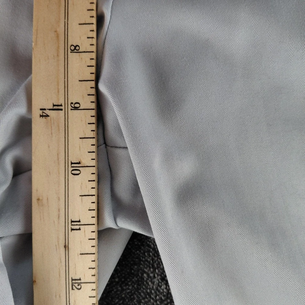 Lily's of Beverly Hills Gray Herringbone Bermuda Shorts Womens 6 Zip Pockets‎